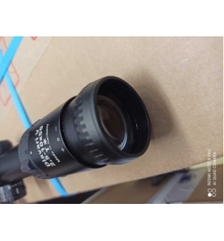 Zeiss Diavari V illuminato 2,5-10x50