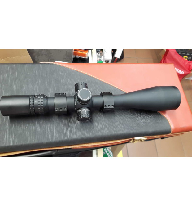 Nightforce NXS 8-32x56  Usato