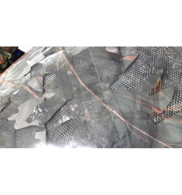 Completo mimetico retato con foglie