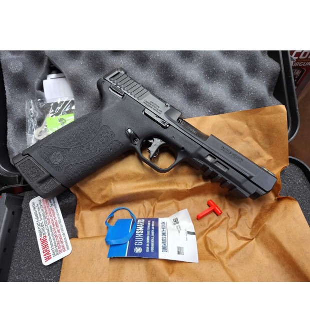 Smith & Wesson MP 22 cal. 22 Mag.