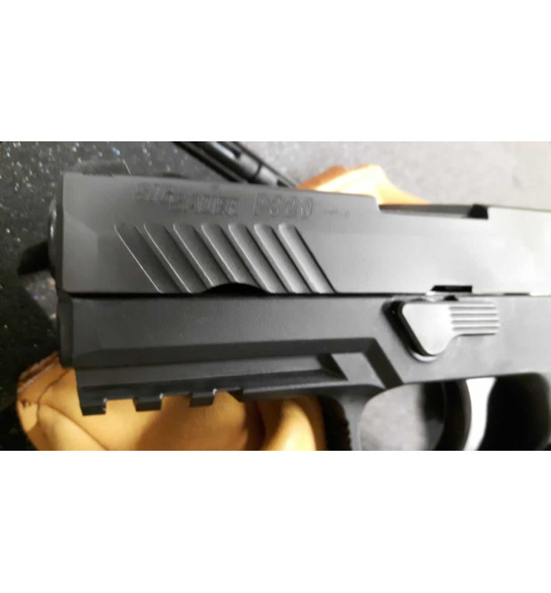 Sig Sauer P320 3.9 cal.45ACP