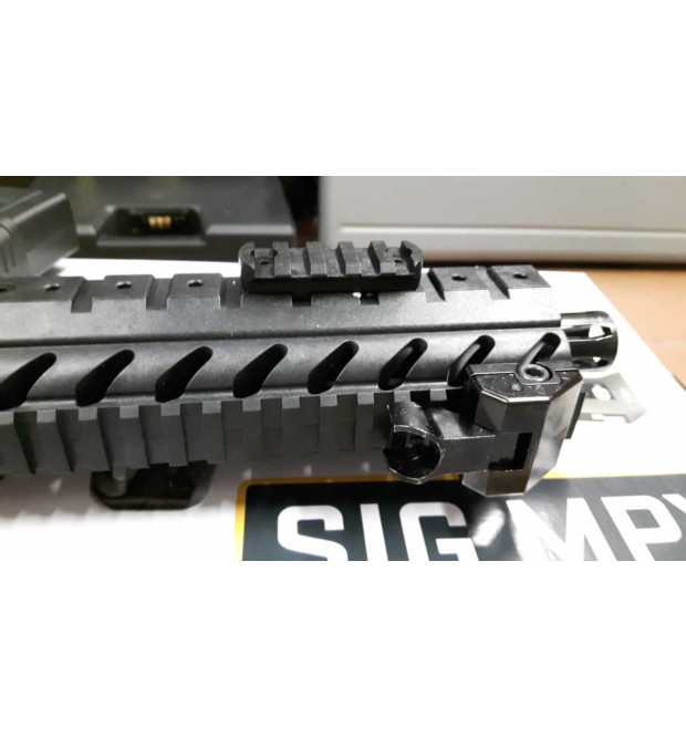 Sig Sauer MPX cal. 4,5