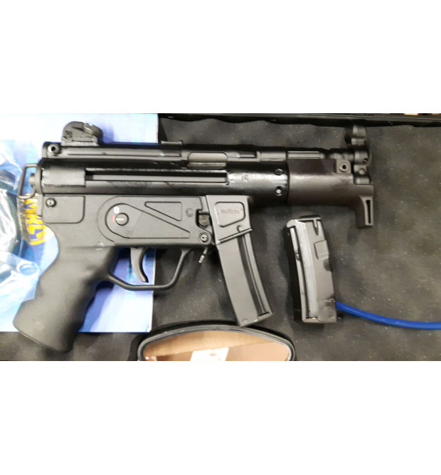MKE Submachine cal. 9x19 Pb