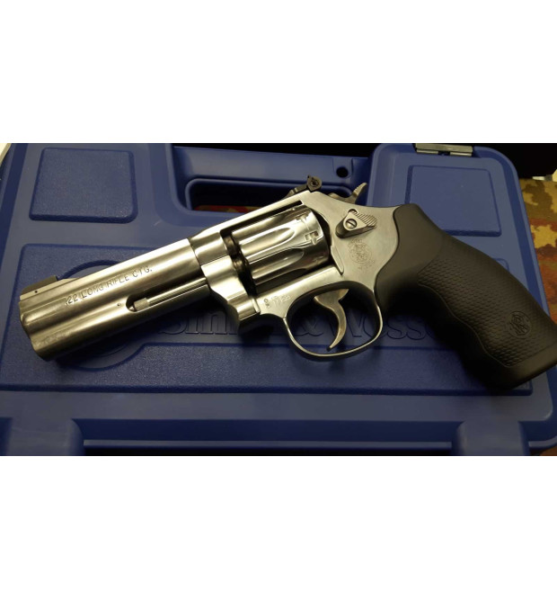 Smith & Wesson 617 cal. 22 LR