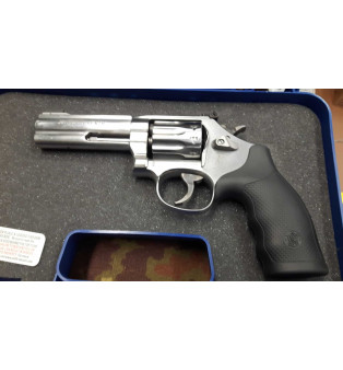 Smith & Wesson 617 cal. 22 LR