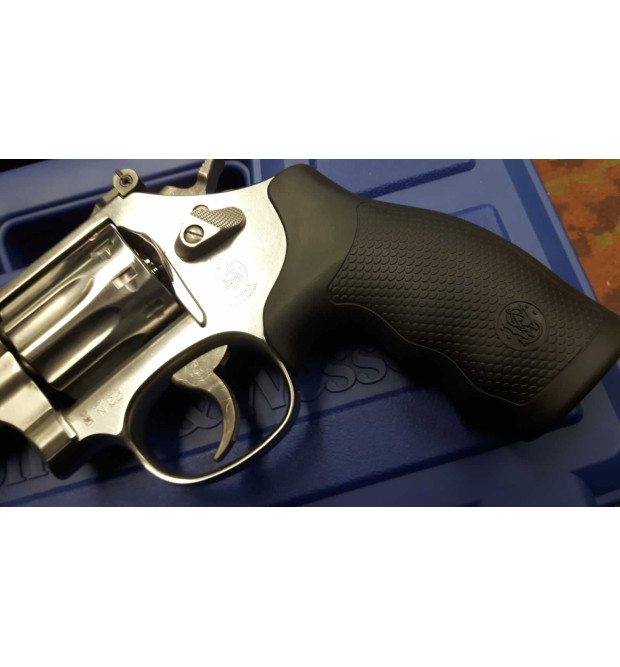 Smith & Wesson 617 cal. 22 LR