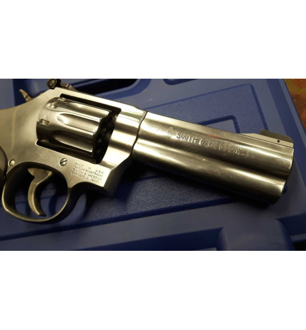 Smith & Wesson 617 cal. 22 LR