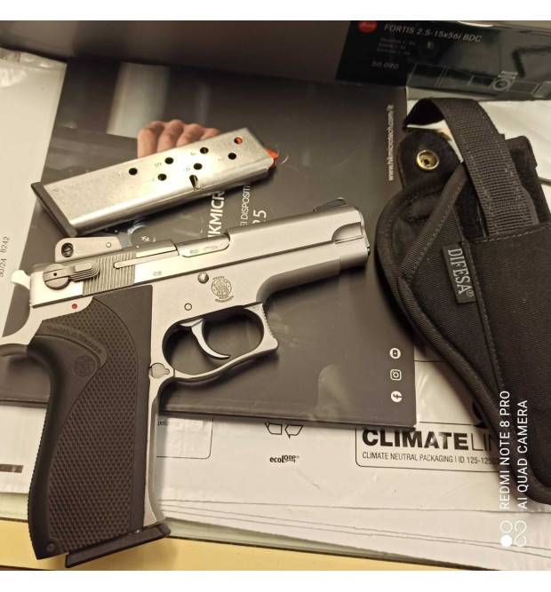 Smith & Wesson 3906 cal. 9x21