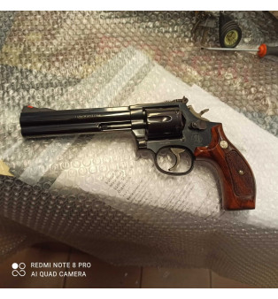Smith & Wesson 586 cal. 357 Mag