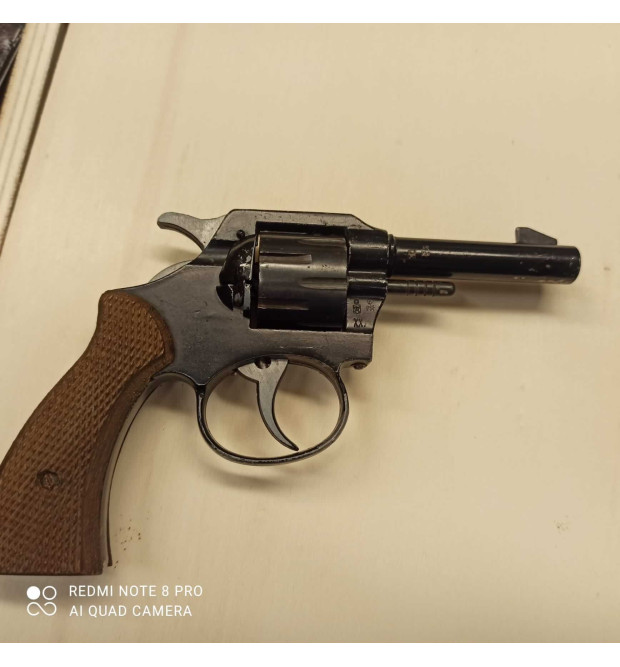 Revolver cal. 6 mm