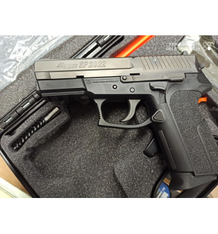 Sig Sauer P 2022 cal. 9x21 