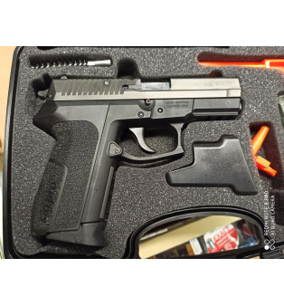 Sig Sauer P 2022 cal. 9x21 
