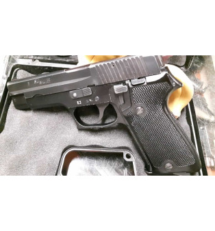 Sig Sauer P220 cal.9x21